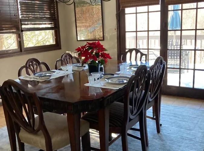 Ferienhaus Derinda House